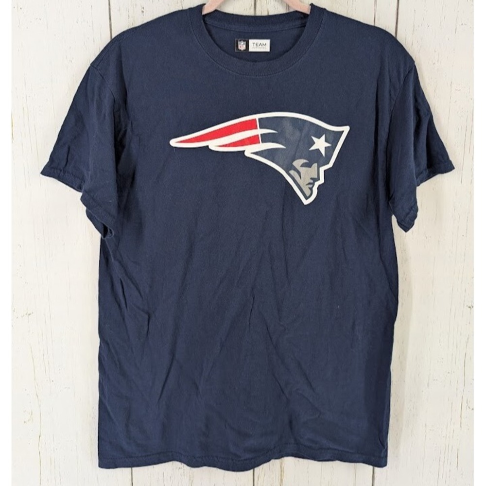 NFL Team Apparel Size Large Blue Patriots‎ Graphic Short Sleeve Womens Top